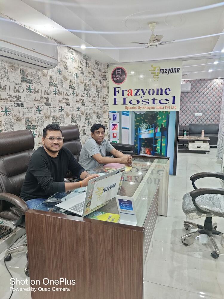 Frazyone Hostel, New Delhi