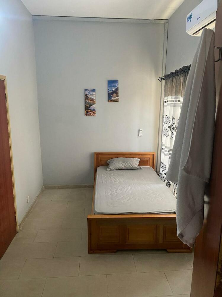 Estepona Playa Hostel, Accra