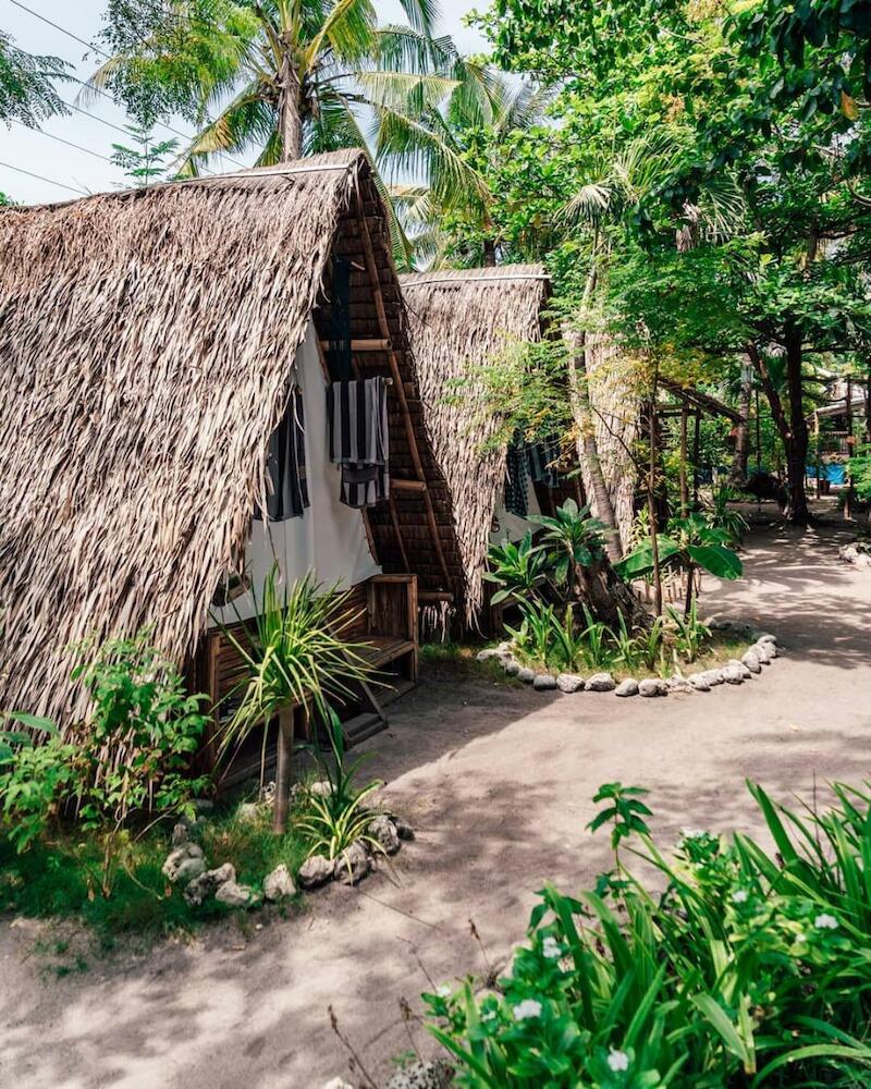 Georgia's Neverland Hostel, Malapascua Island