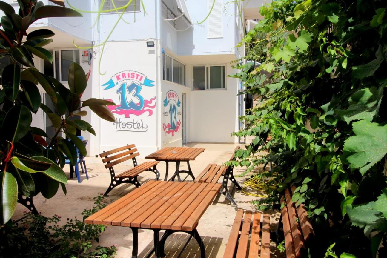 Hostel K13, Sarandë