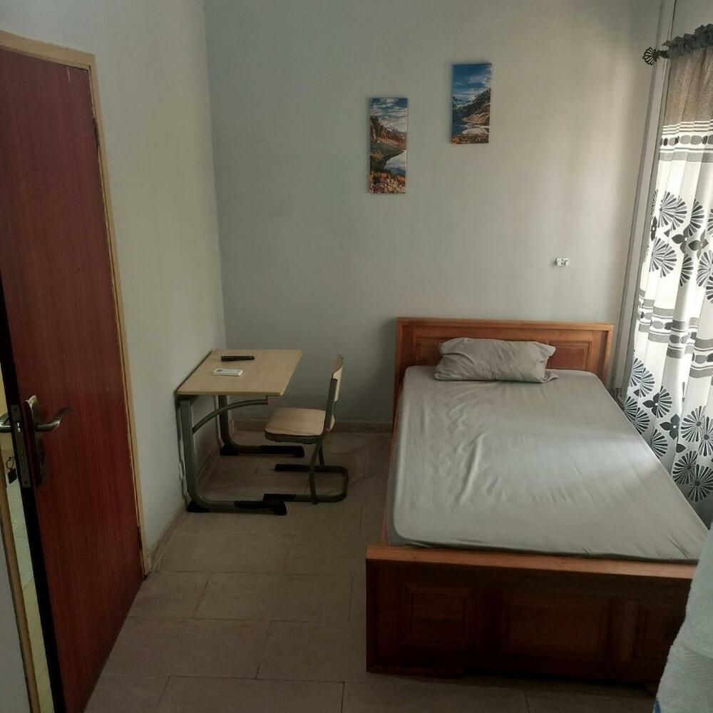 Estepona Playa Hostel, Accra