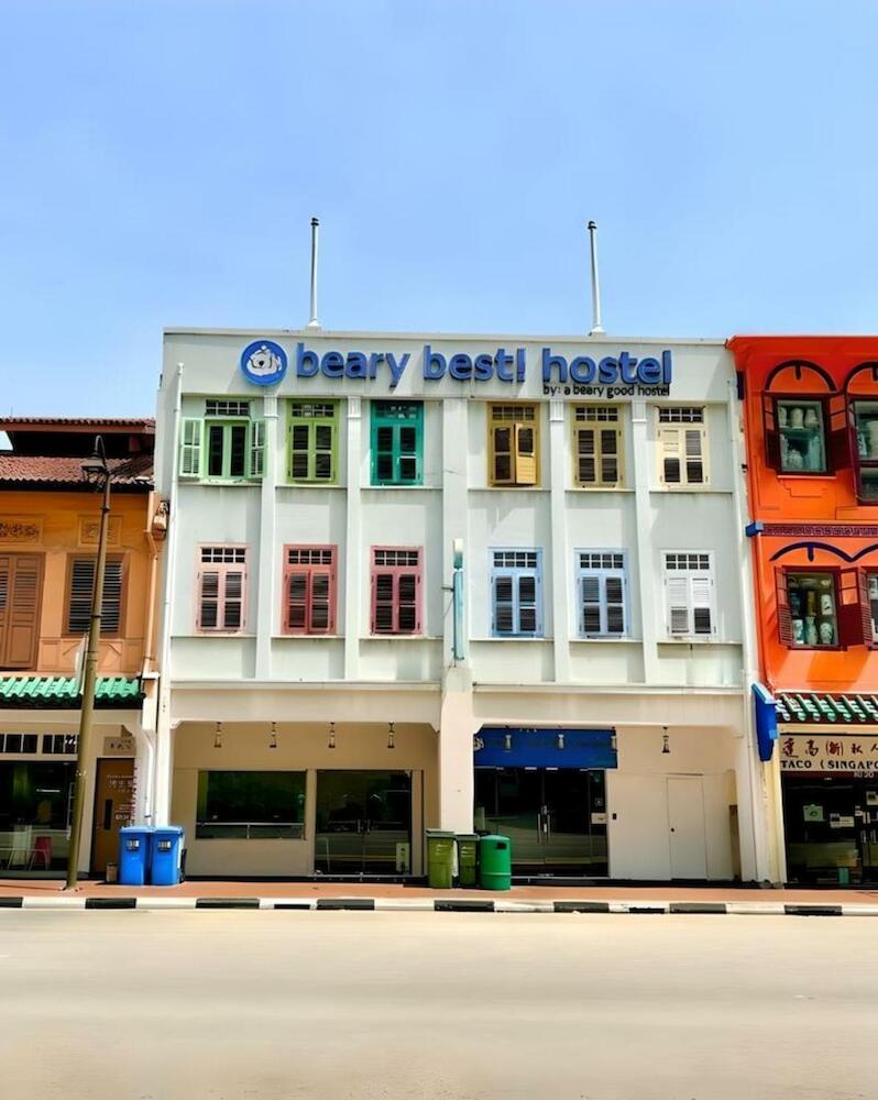 Beary Best! Chinatown by a beary good hostel, Singapore City