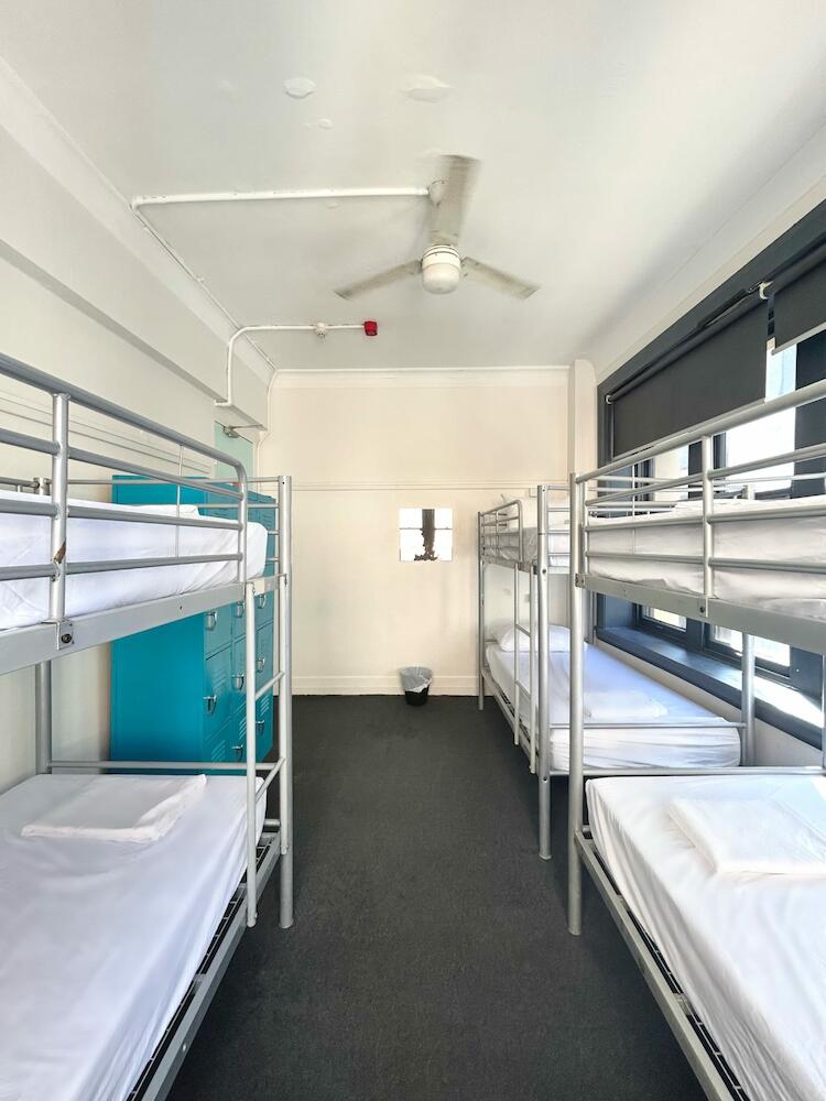 The Downing Hostel, Sydney