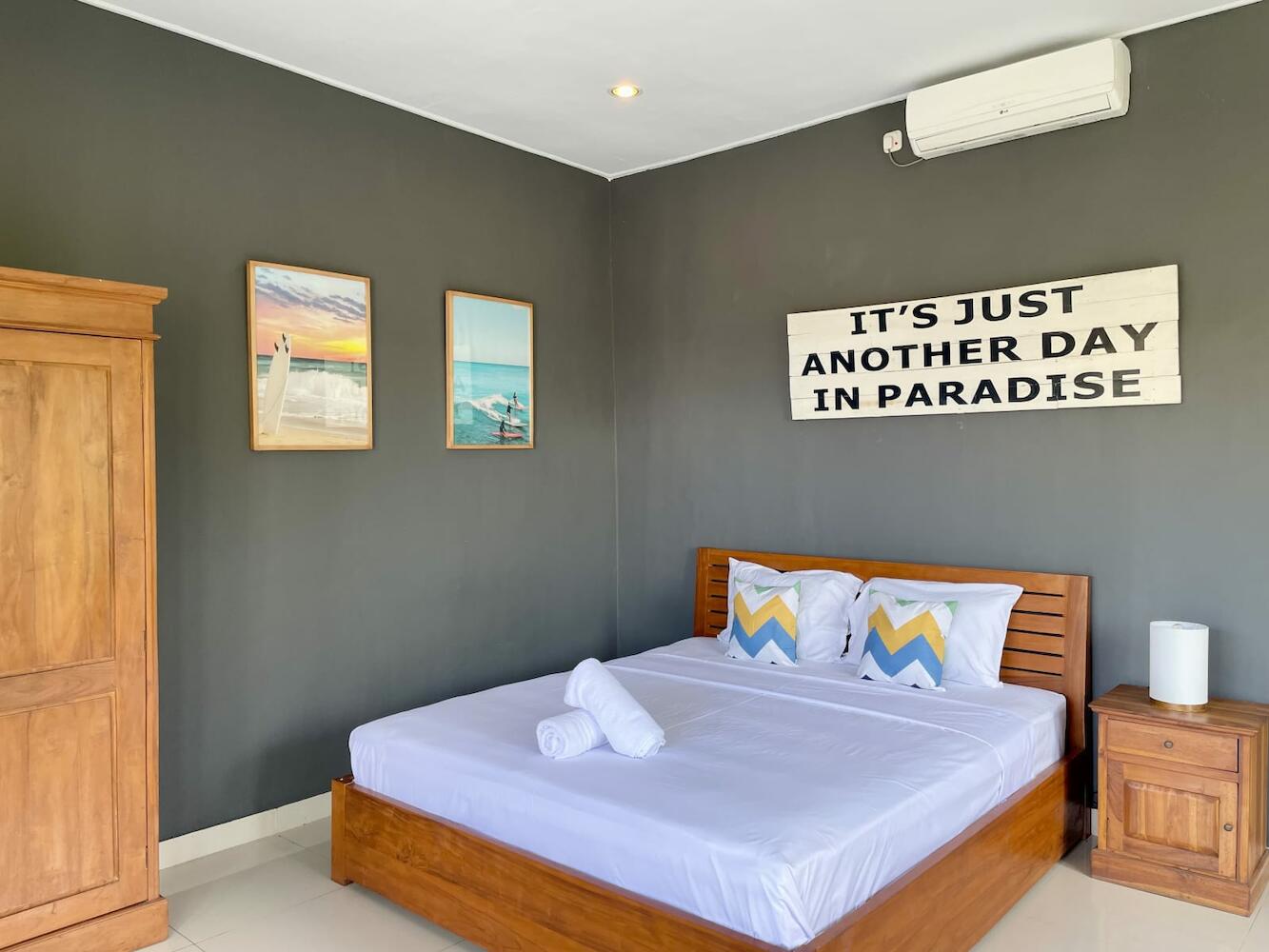 SURFERS HOUSE Batu Bolong - Adults only, Canggu