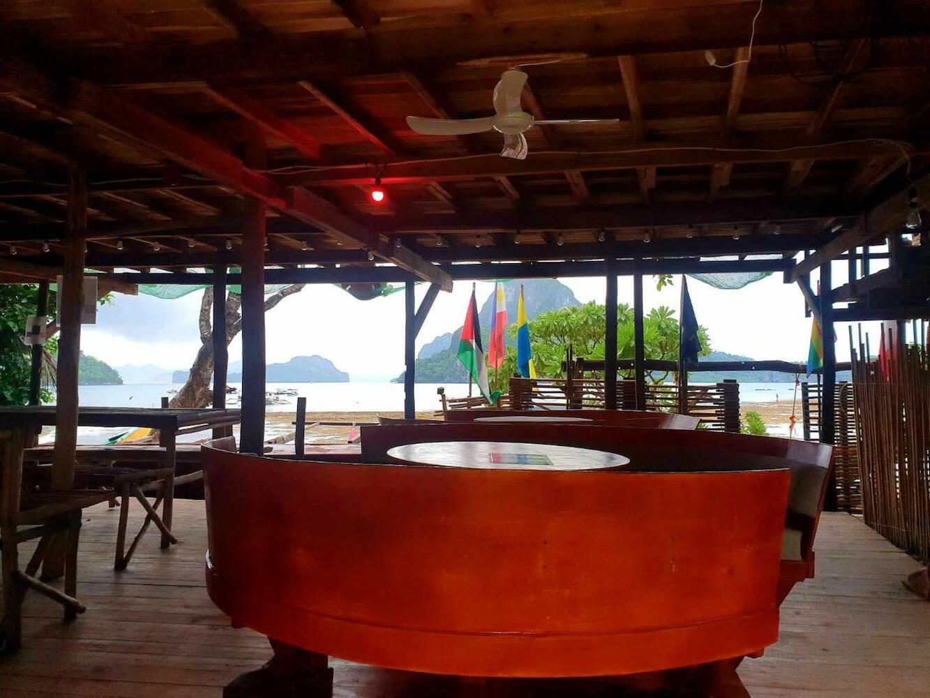 Oia Beach Hostel - El Nido, El Nido