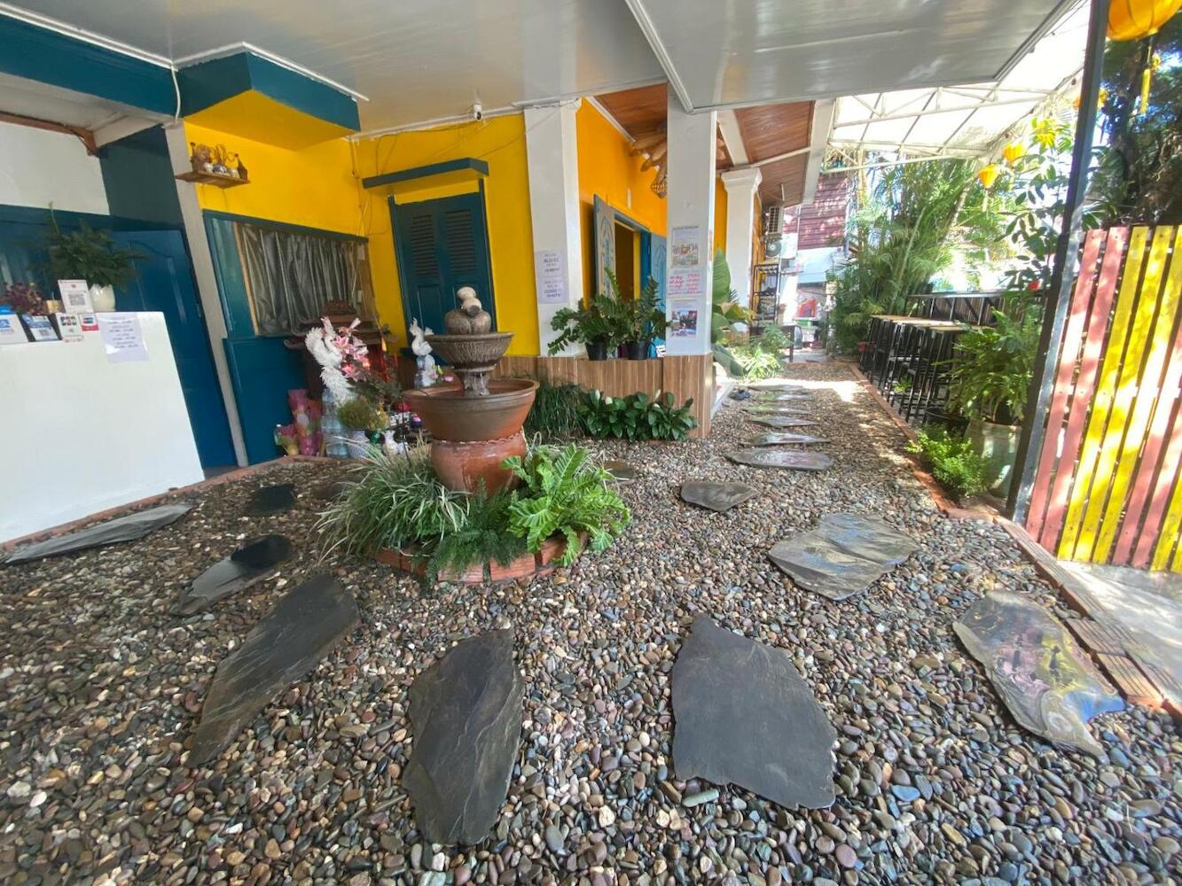 Downtown Backpackers Hostel 2, Luang Prabang