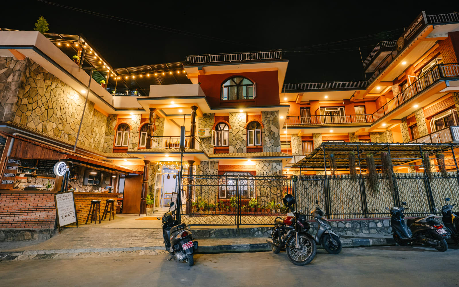 Dharma Backpackers, Pokhara