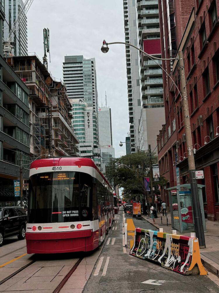 King St West & Spadina Ave, Toronto