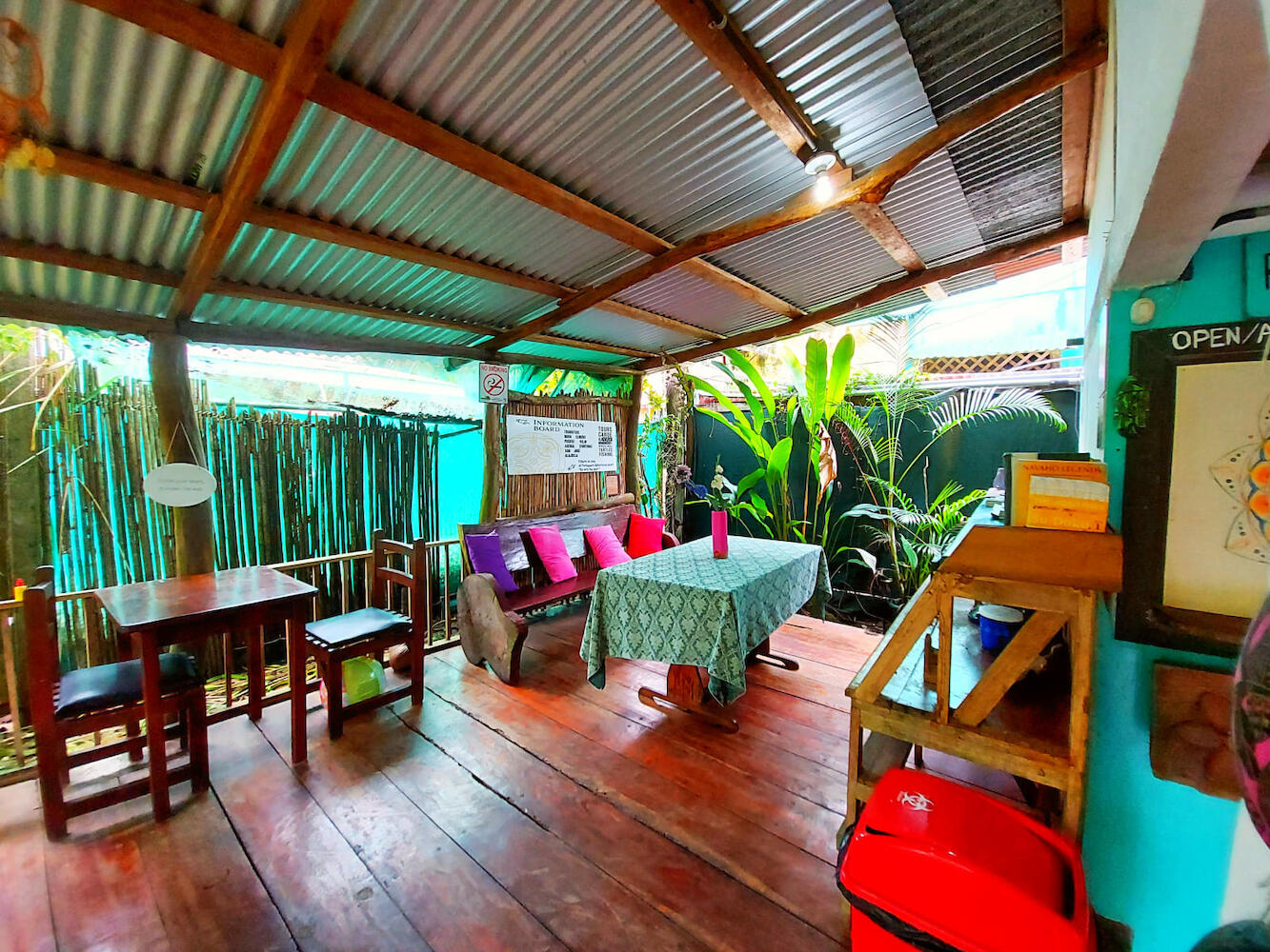 Cabinas Tortuguero, Tortuguero