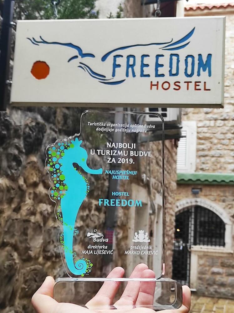 FREEDOM HOSTEL, Budva