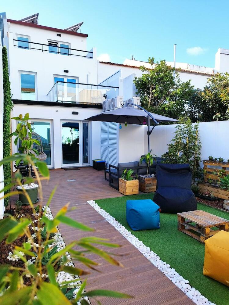 Santa Alegria Hostel, Ponta Delgada