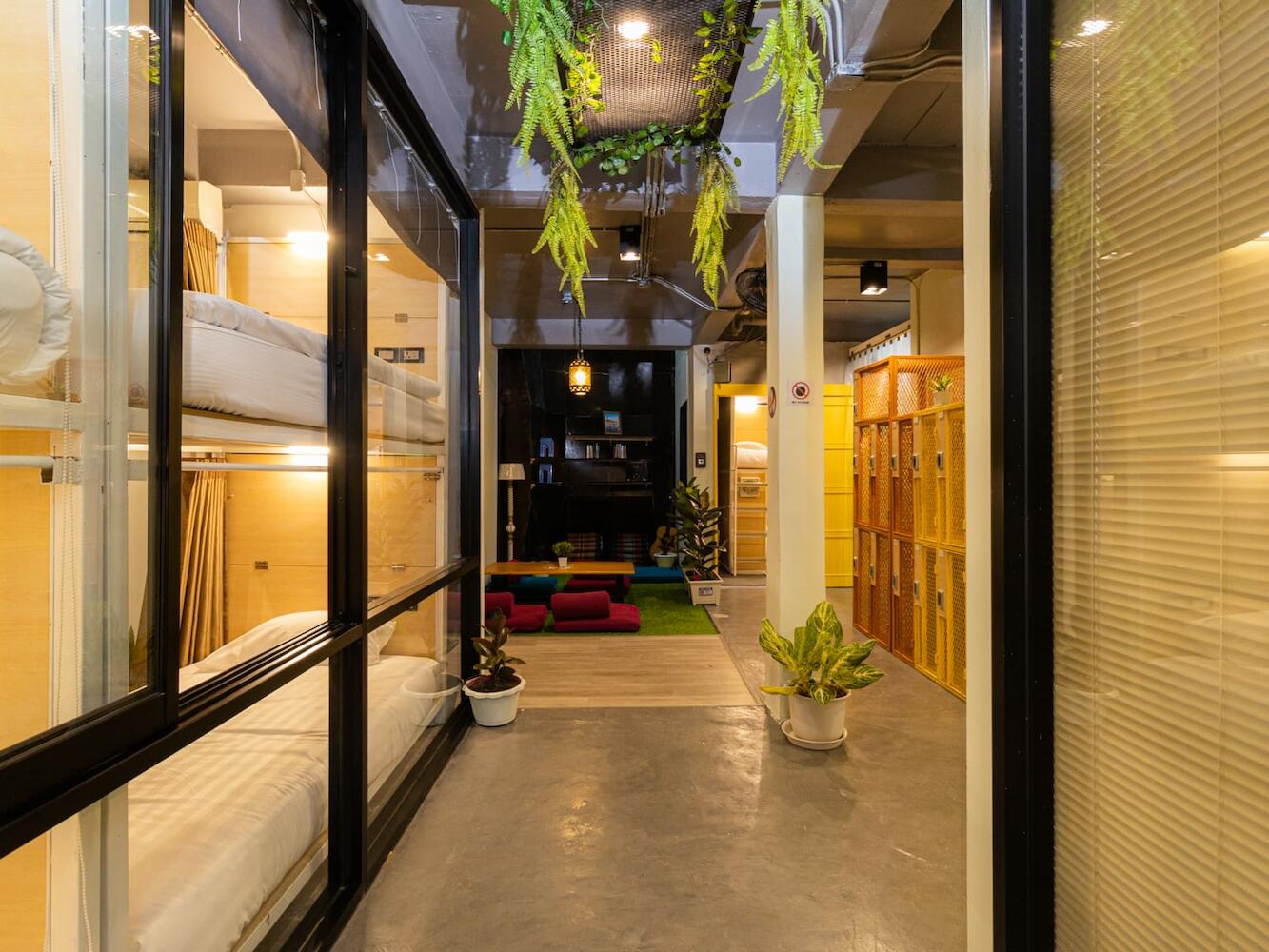 Khao San Social Capsule Hostel, Bangkok