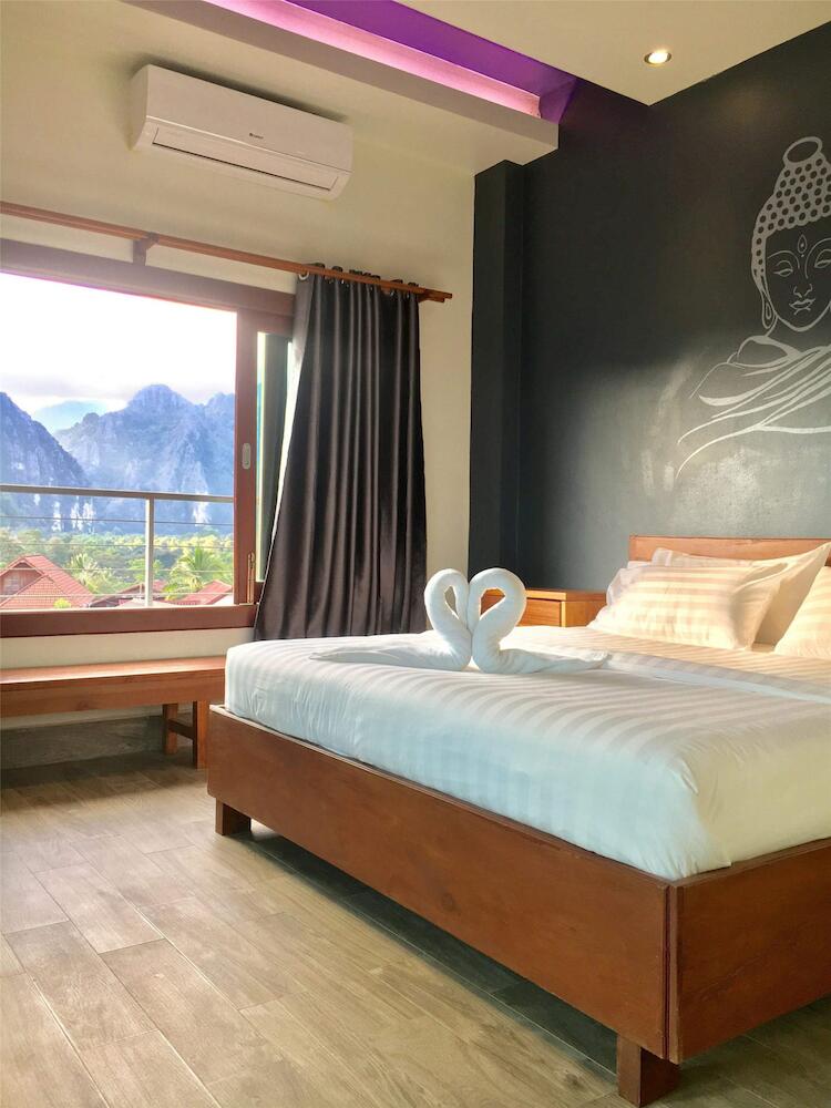 Faraway Suites, Vang Vieng