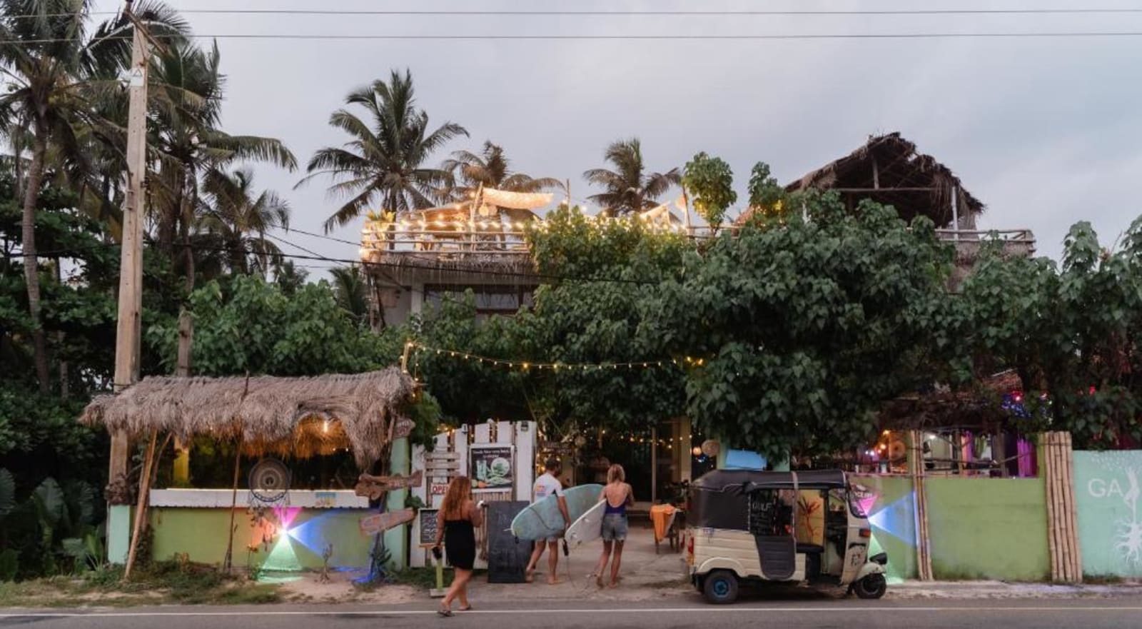 Gaia Ocean Surf Yoga, Ahangama