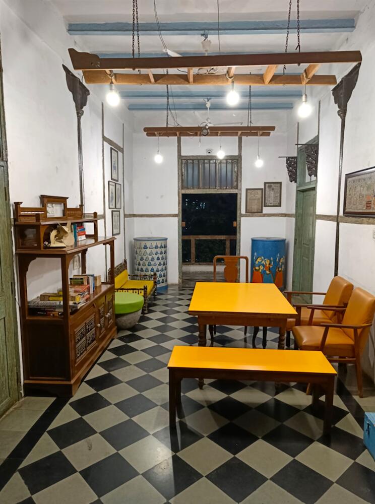 New Vasantashram boarding & lodging house, Mumbai