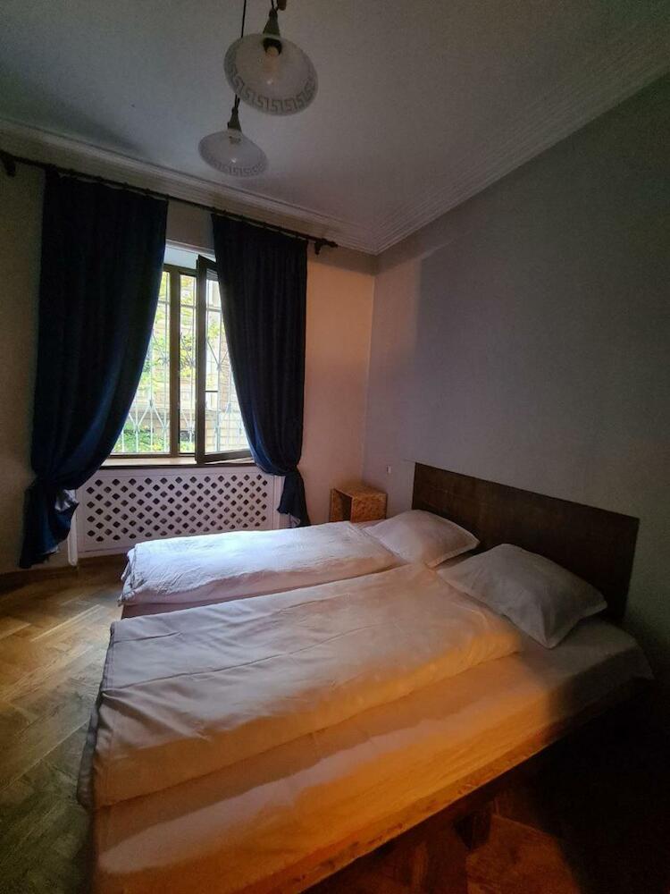 Benevo Hostel, Tbilisi