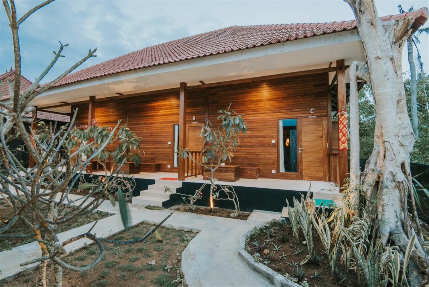 Devadav Hostel, Nusa Lembongan