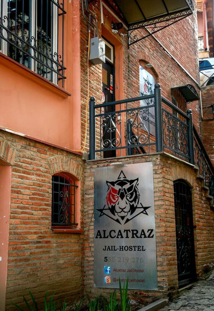 Alcatraz Jail-hostel, Tbilisi