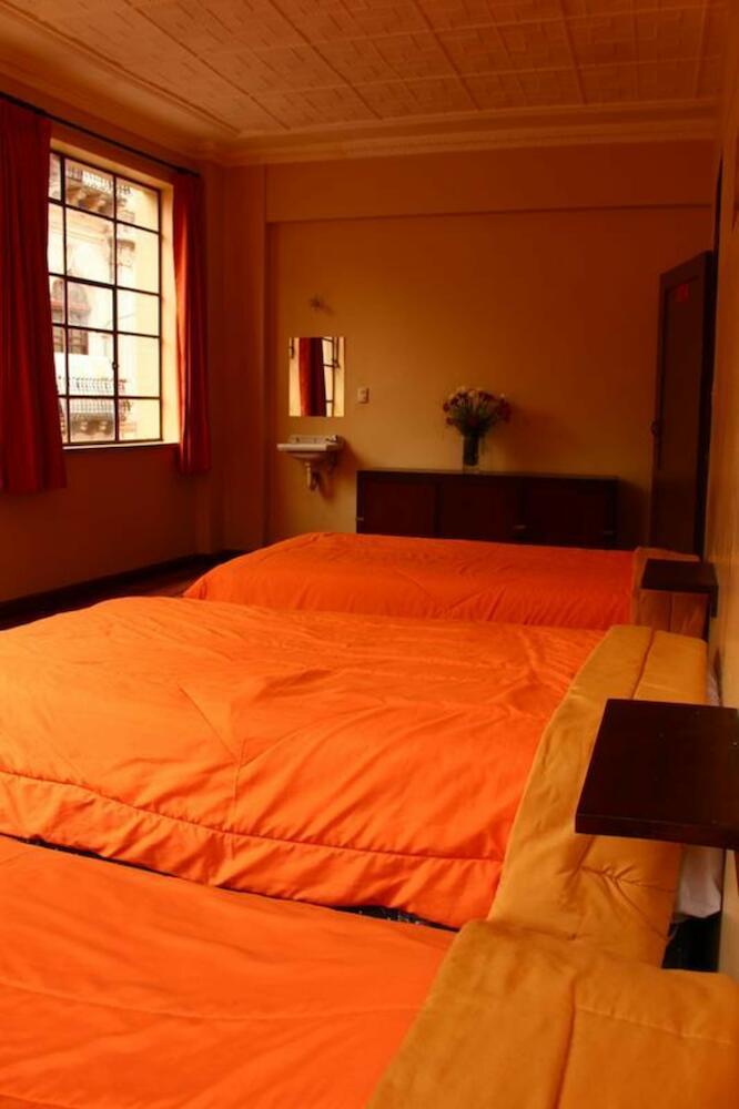 Check Inn B&b, Cuenca