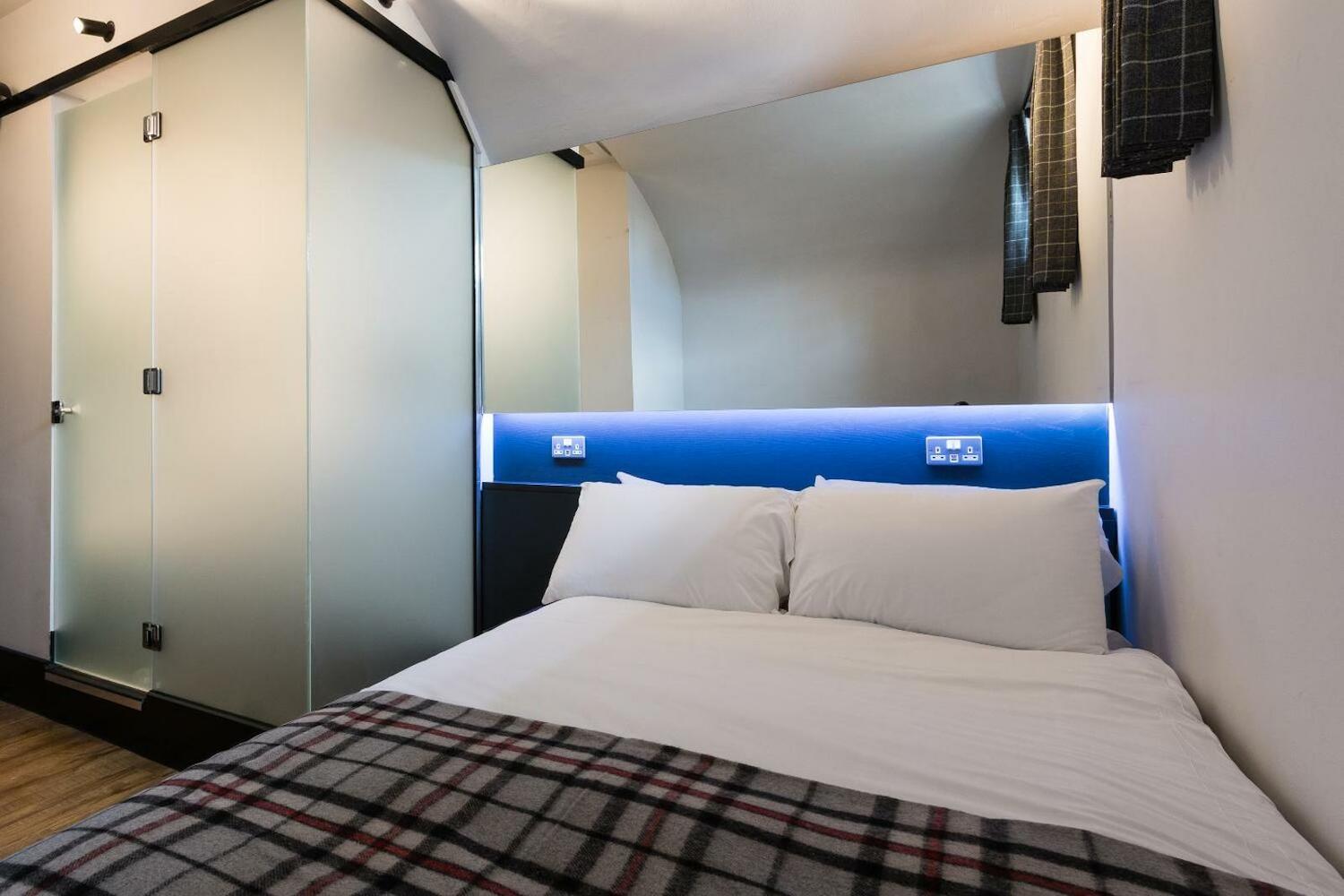 CoDE Pod Hostels - THE CoURT, Edinburgh