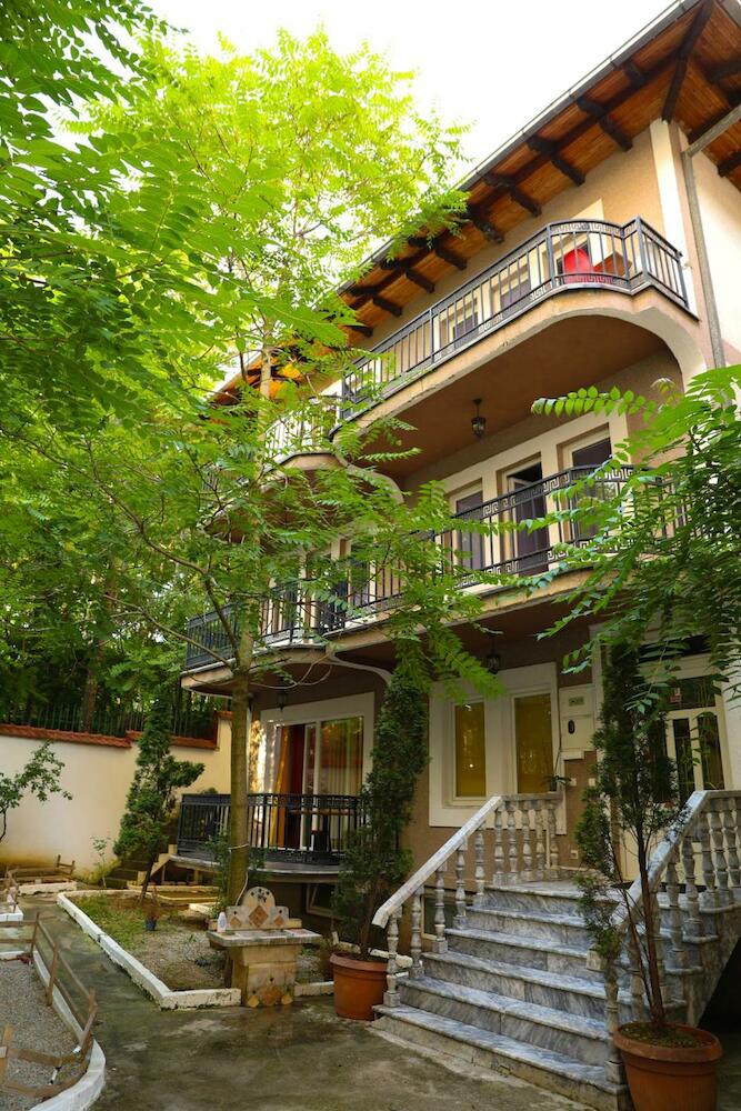 City Park Hostel, Pristina