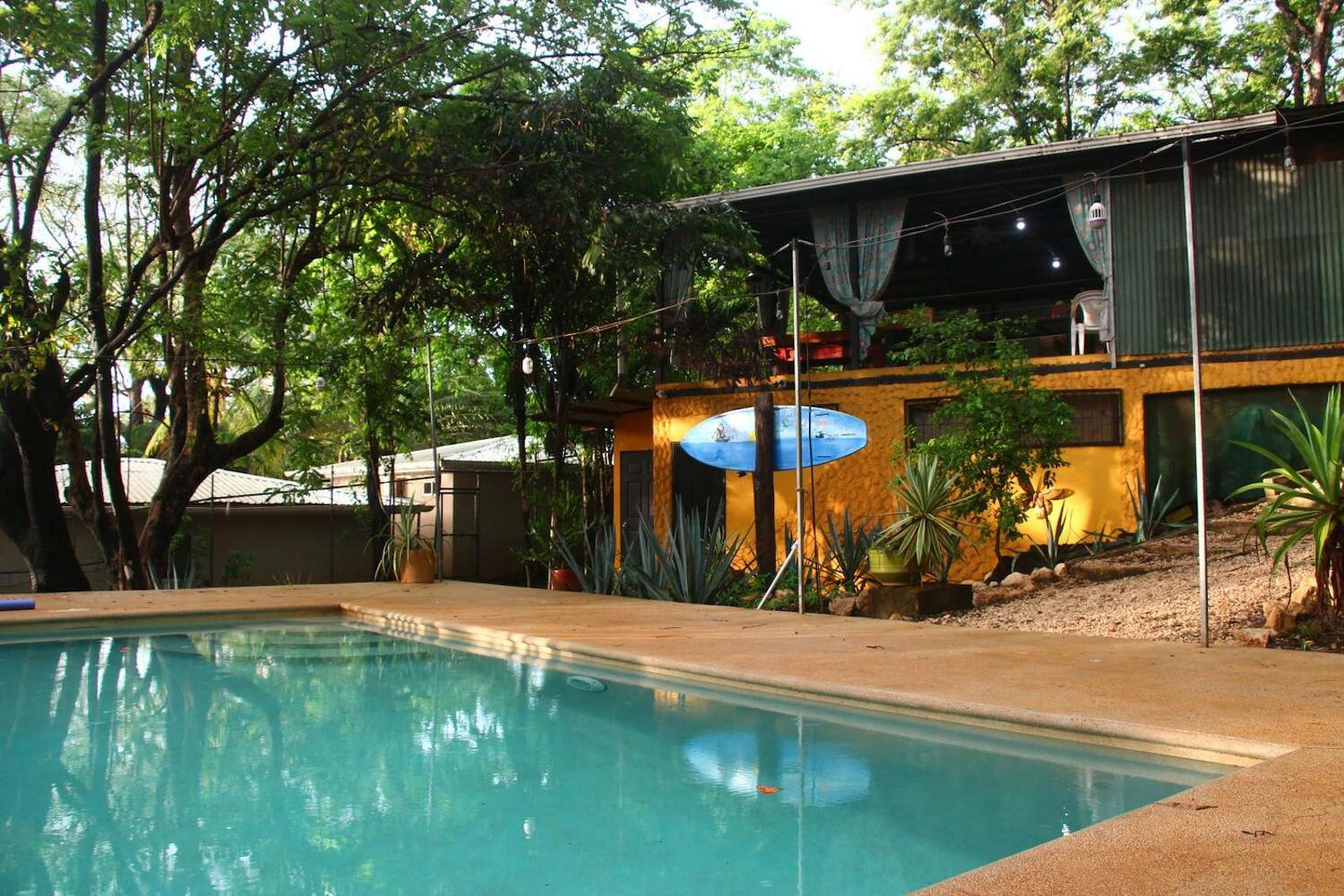 Casa Pura Vida Surf Hostel - Tamarindo Costa Rica, Tamarindo