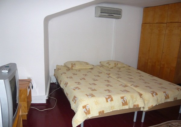 Alex Villa Hostel, Bucharest