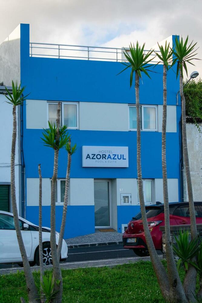 Hostel AzorAzul - Pool & Suite, Ponta Delgada