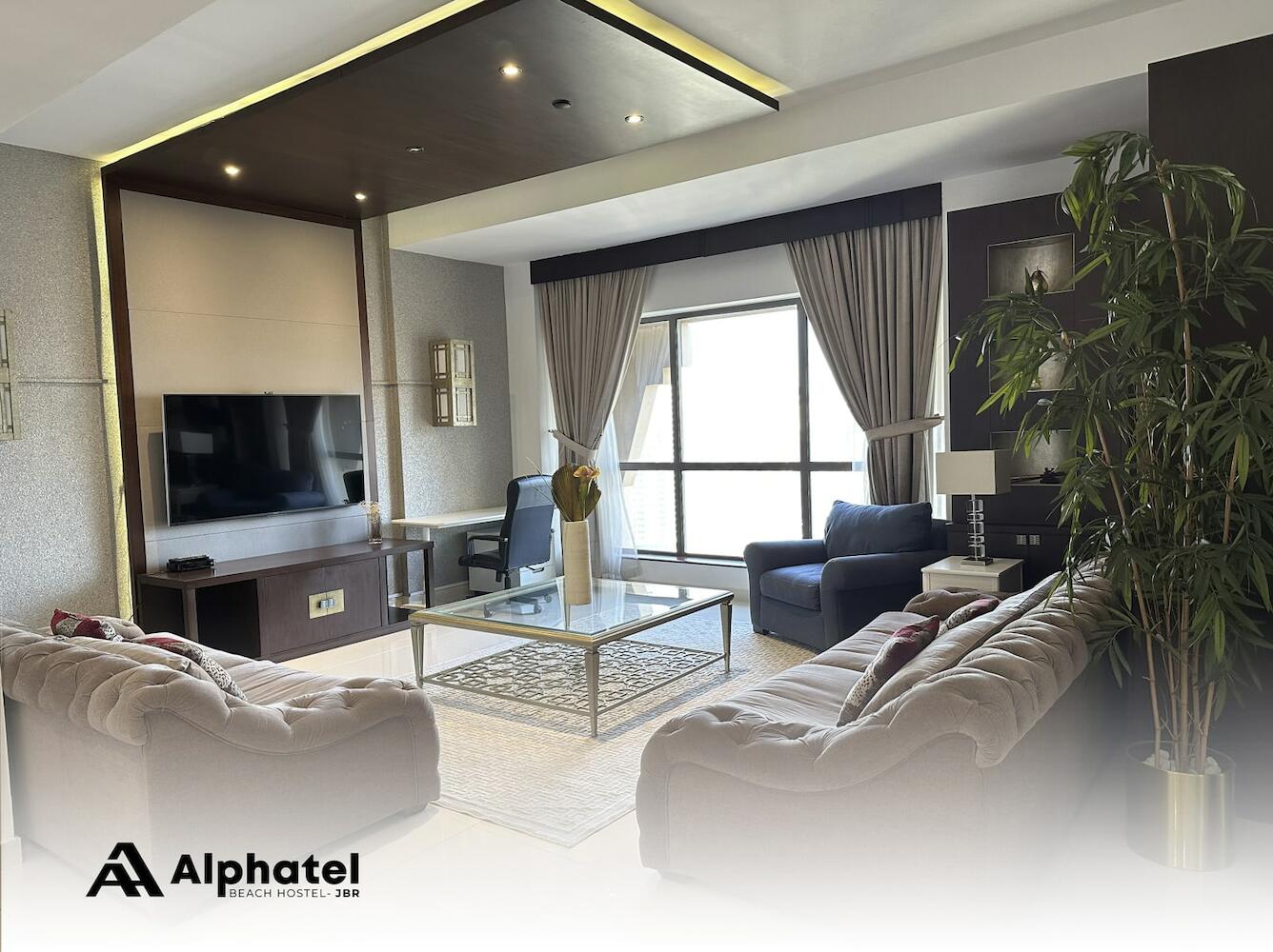 Alphatel Beach Hostel Jbr, Dubai