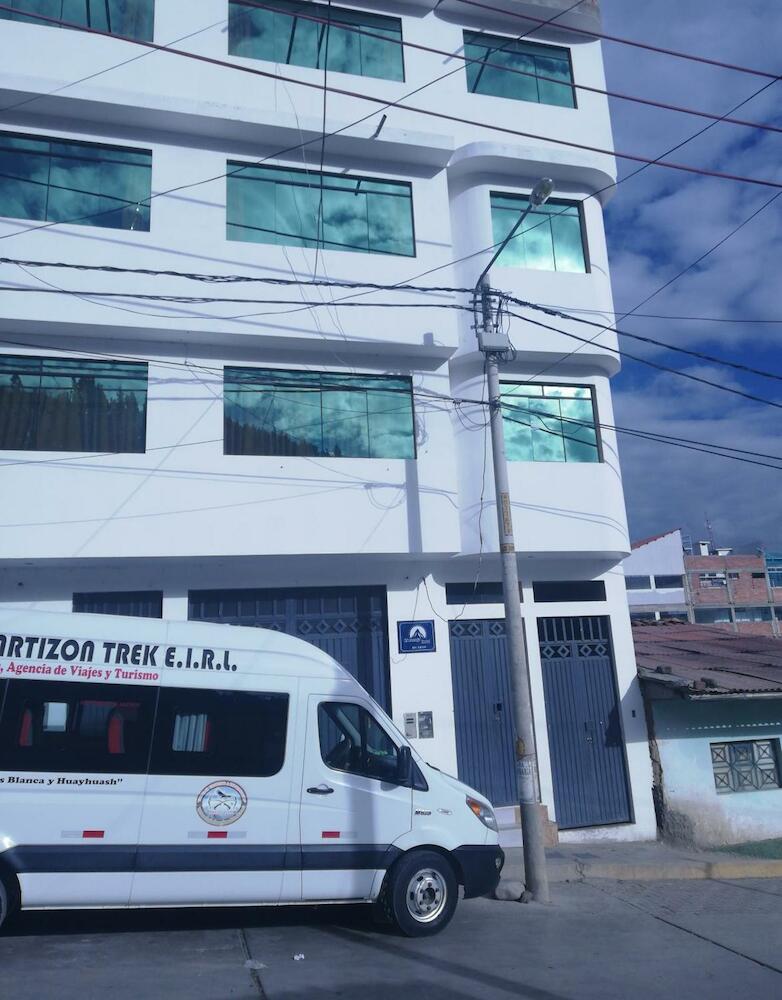 Artesonraju Hostel, Huaraz