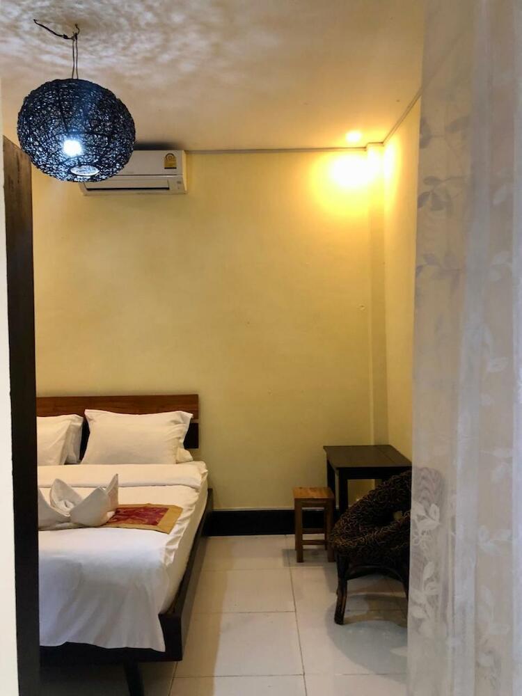 Meet sunset hostel Luangprabang, Luang Prabang