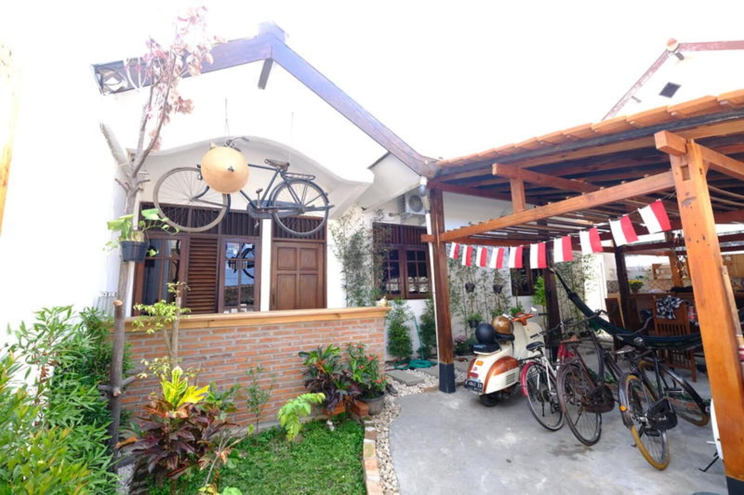 Wood Stone Hostel, Yogyakarta