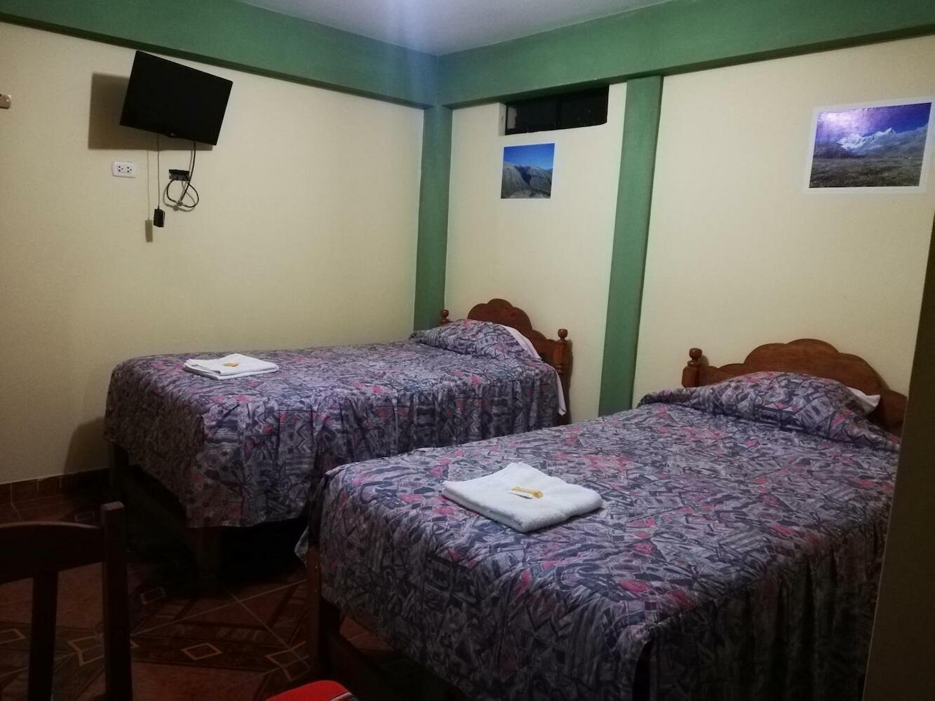 Artesonraju Hostel, Huaraz