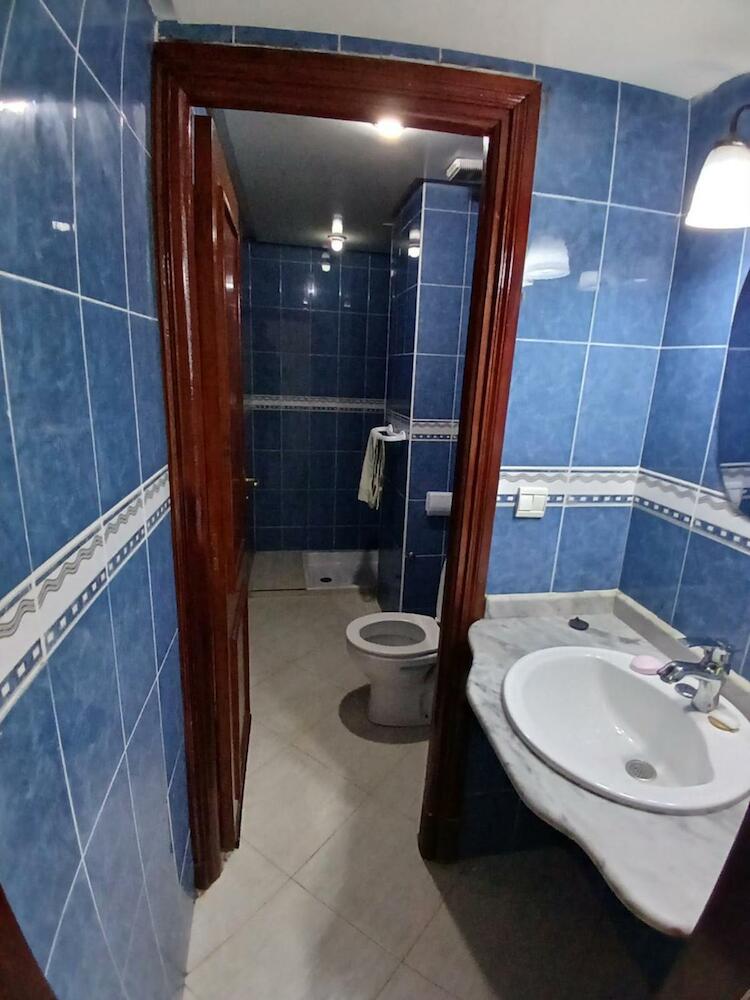 Chambre Privative Dans Un Appartement Partagé, Casablanca