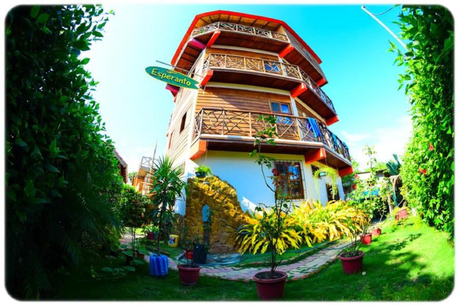 Esperanto Bed & Breakfast Surf Hostel, Montañita