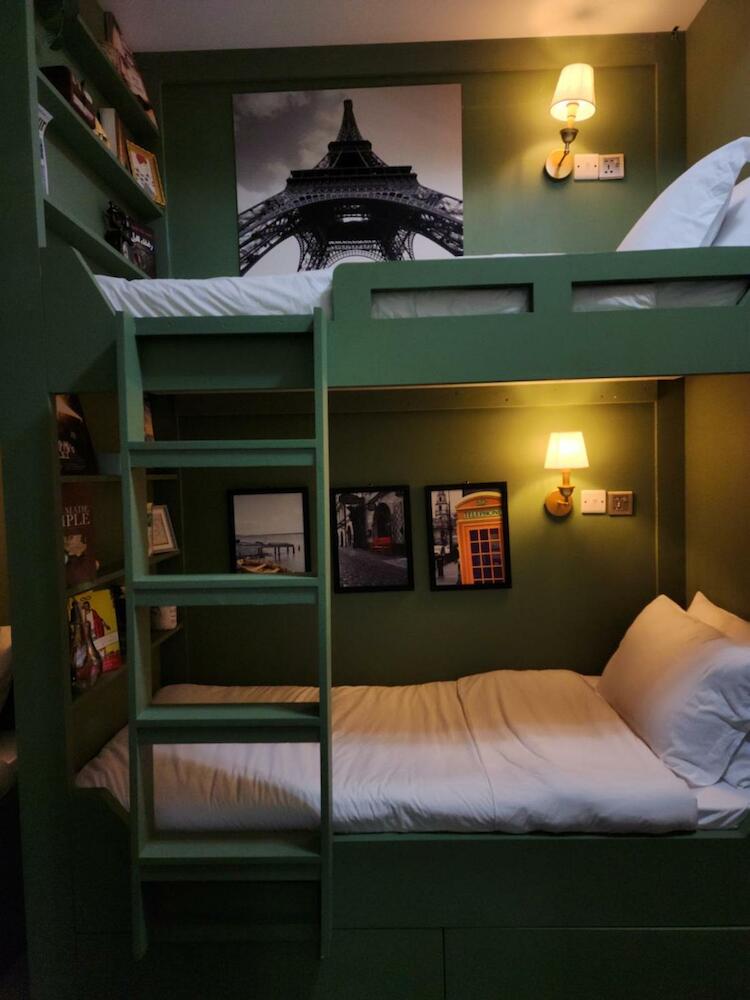 Green Sky Hostel, Dubai