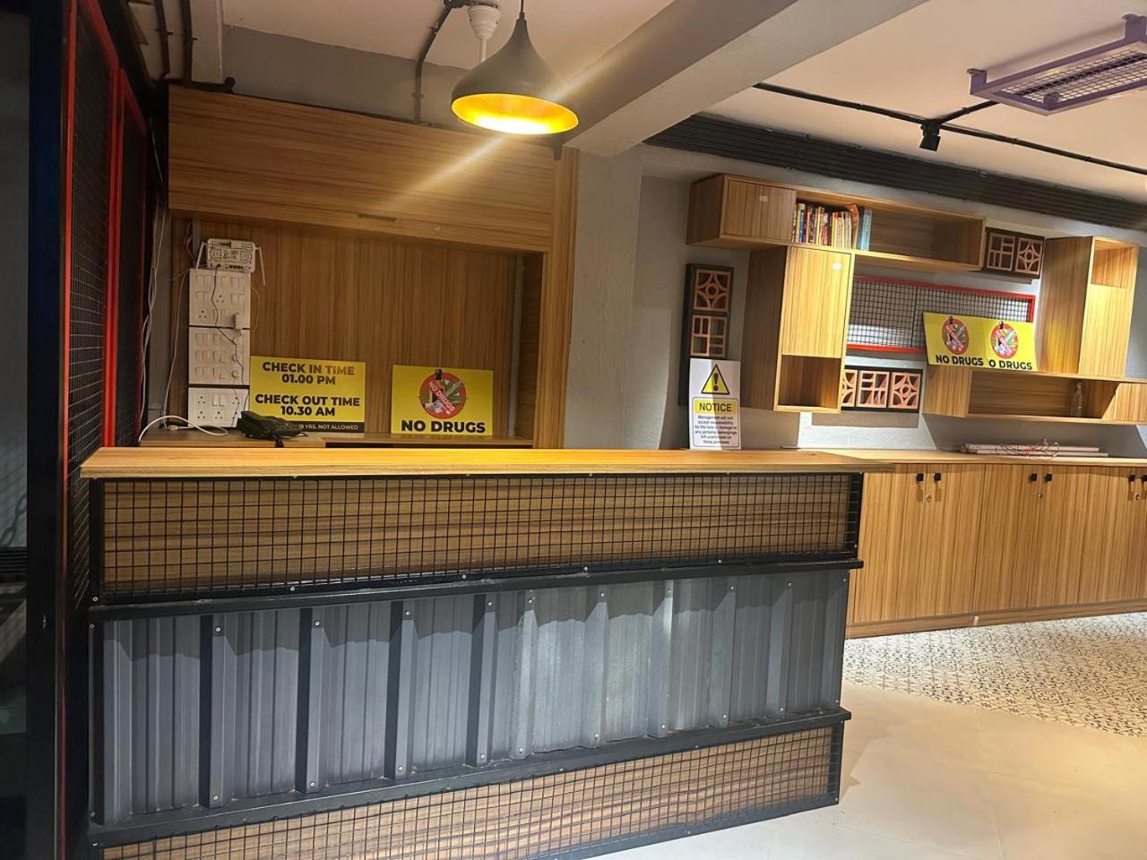 Travotale Hostel & Cowork Koregaonpark, Pune