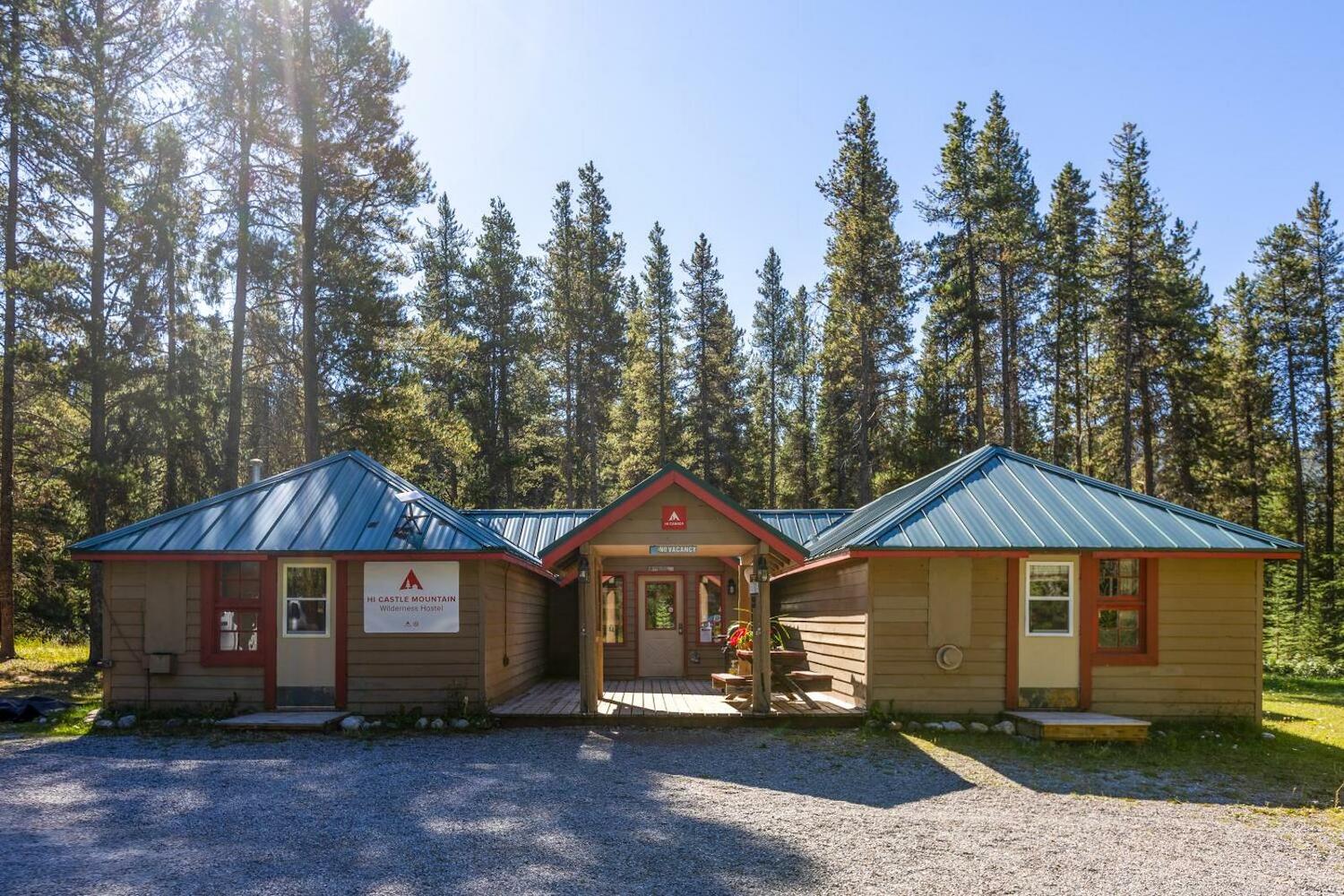 HI - Castle Mountain Hostel, Banff National Park