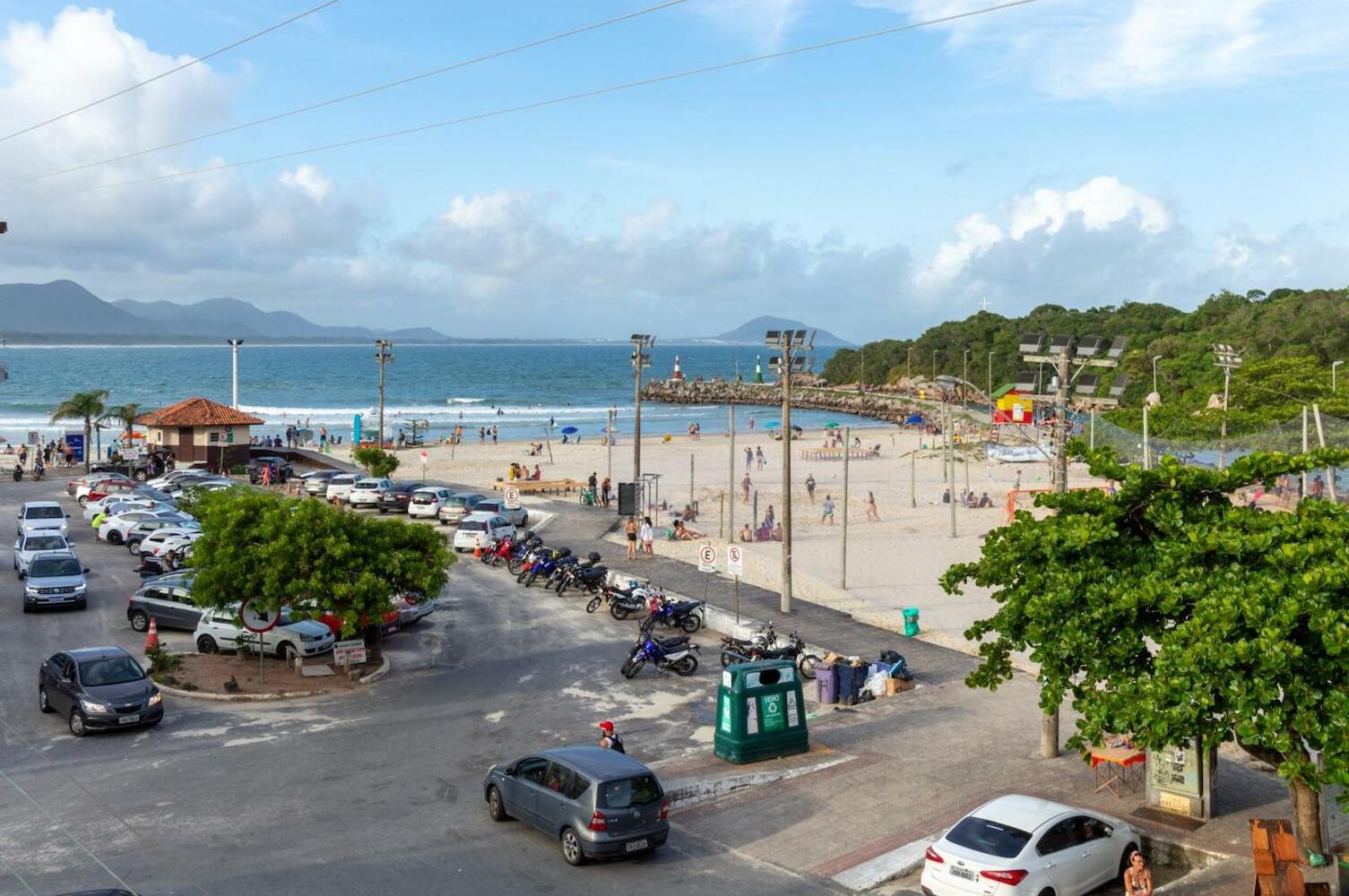 Sea Wolf Surf Club Hostel, Florianópolis