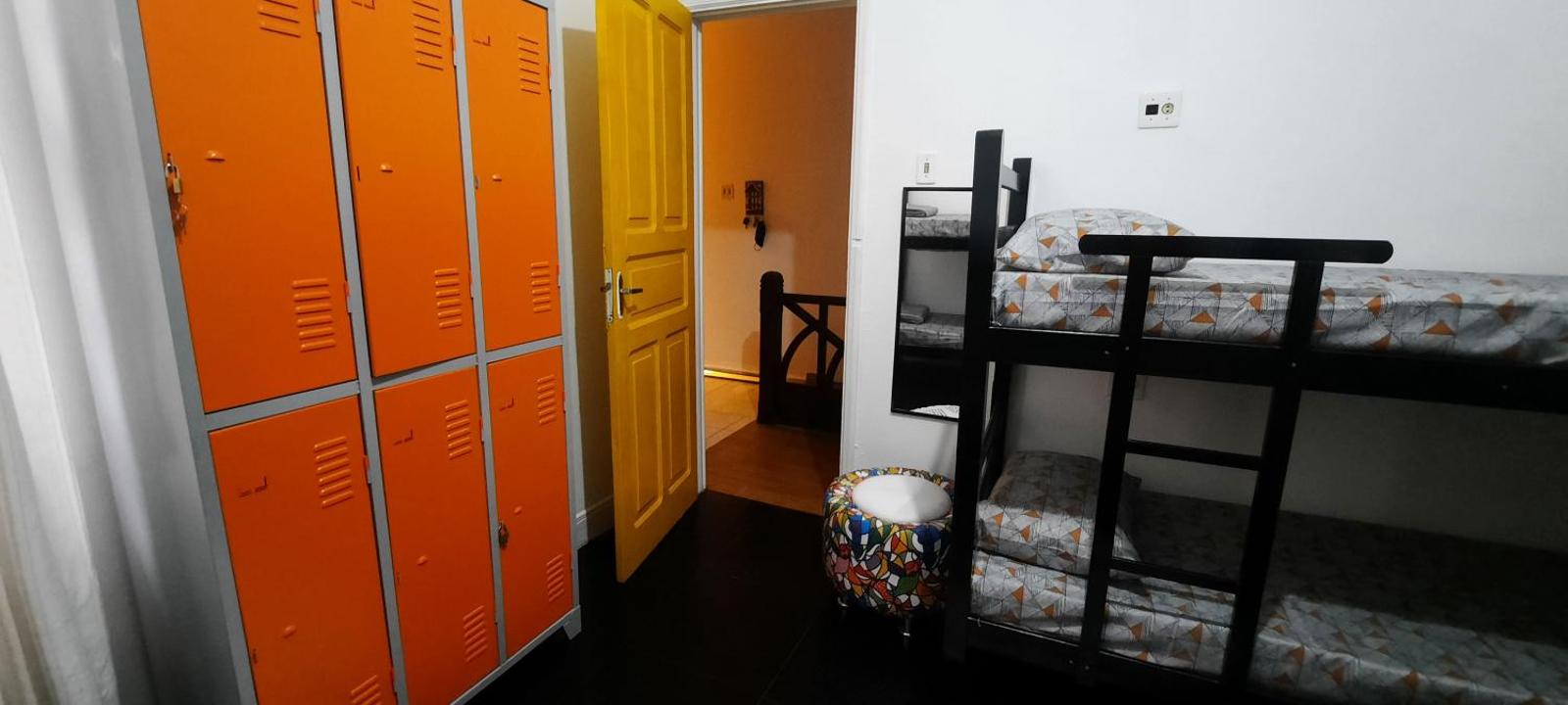 Quintal da Bella Hostel, Santos