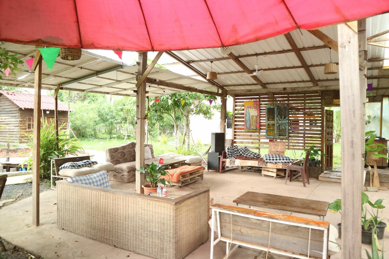 The Bear Bungalow, Kampot