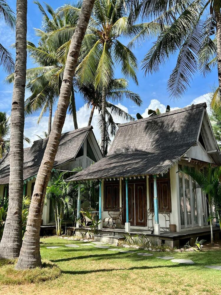 Captain Coconuts, Gili Air