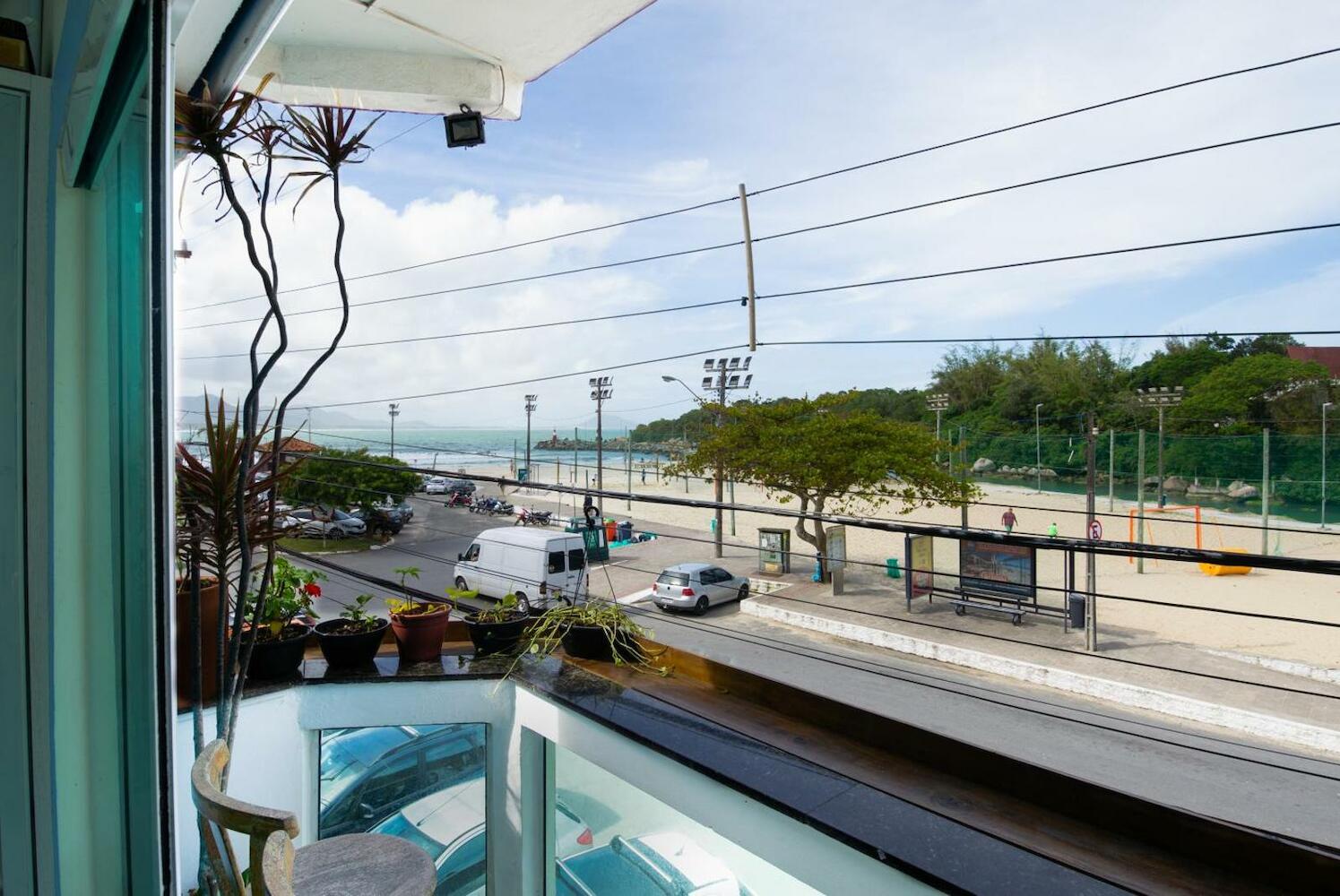 Sea Wolf Surf Club Hostel, Florianópolis