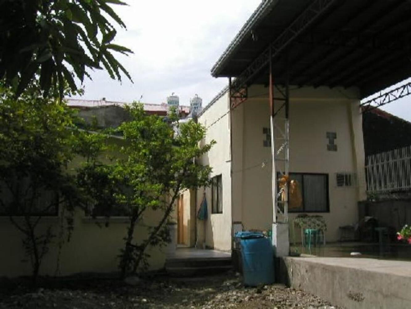 Islas 8817 Guesthouse, Manila