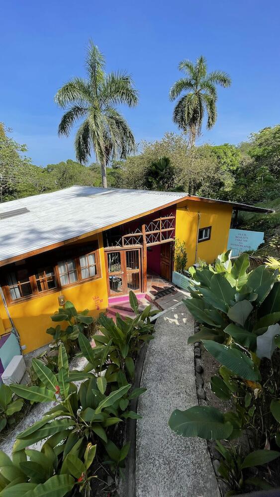 Planet B Hostel, Quepos