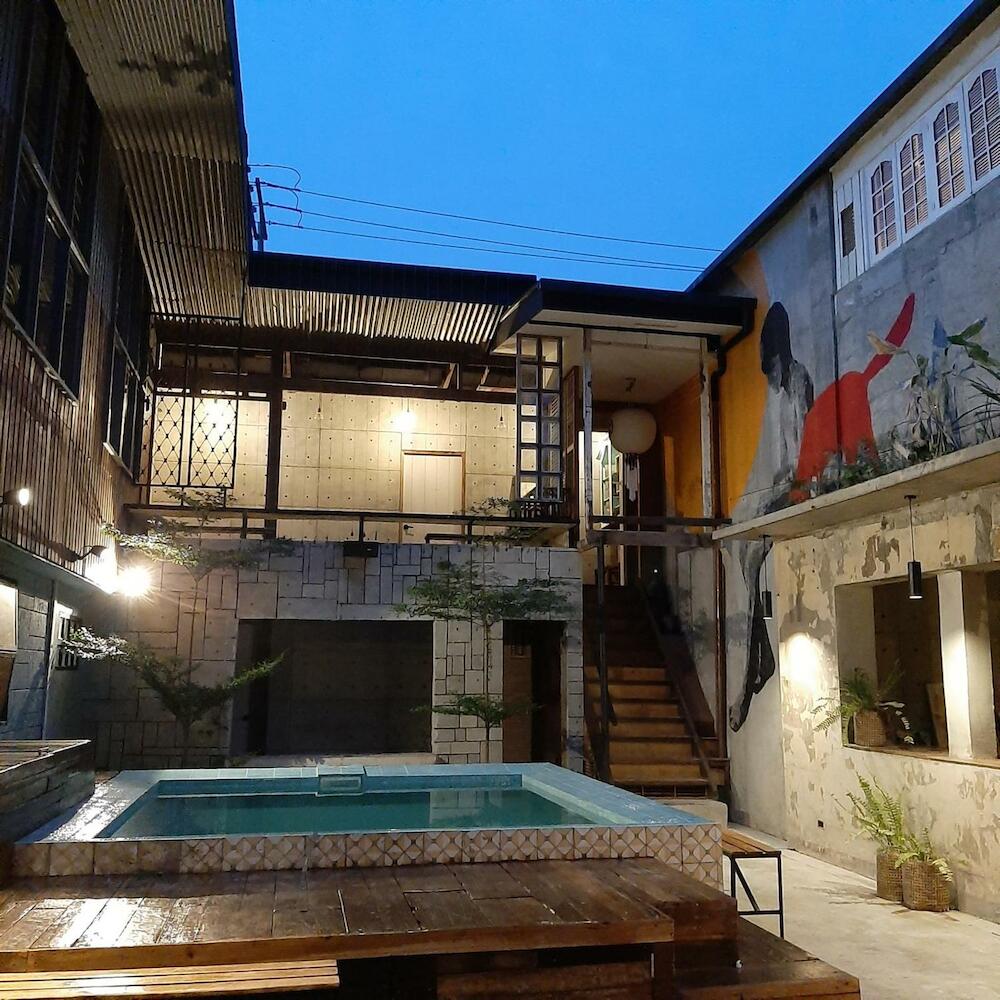 The Flying Fish Hostel, Cebu City