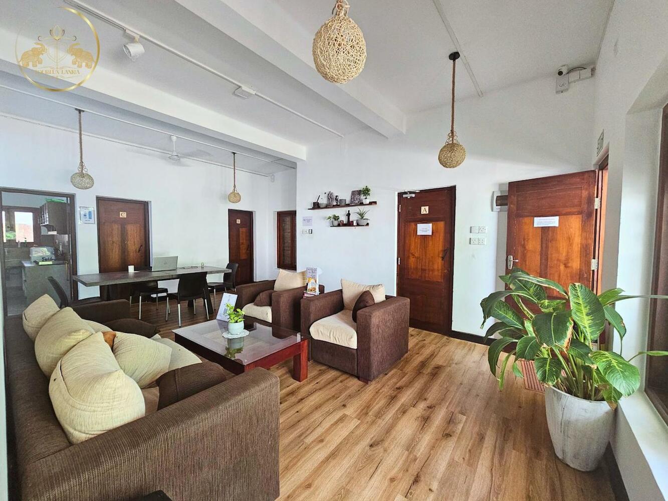 Galle Face Terrace Hostel By Tourlux, Colombo