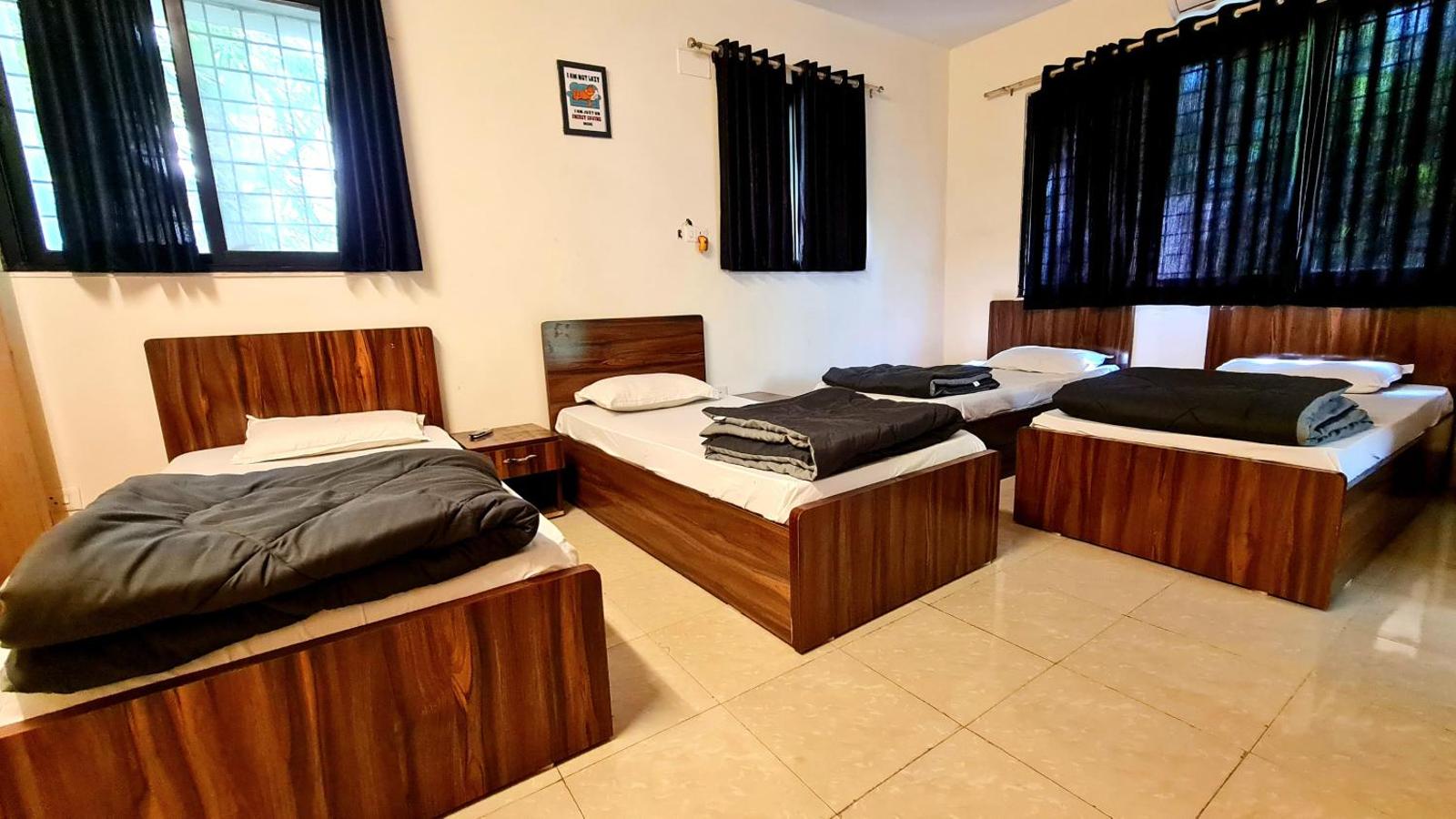 Rostel Backpackers Hostel, Pune