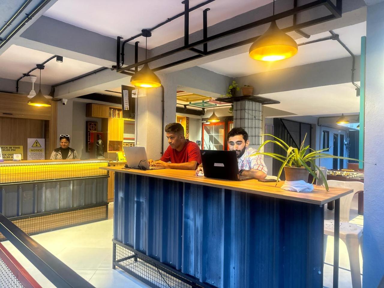 Travotale Hostel & Cowork Koregaonpark, Pune