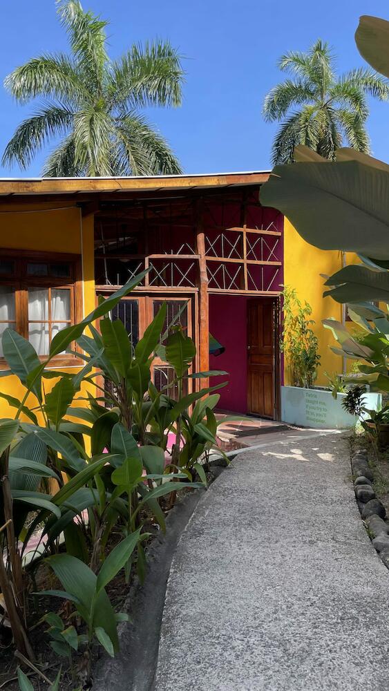 Planet B Hostel, Quepos